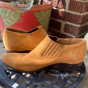 Vintage heeled leather chamula Sz 8